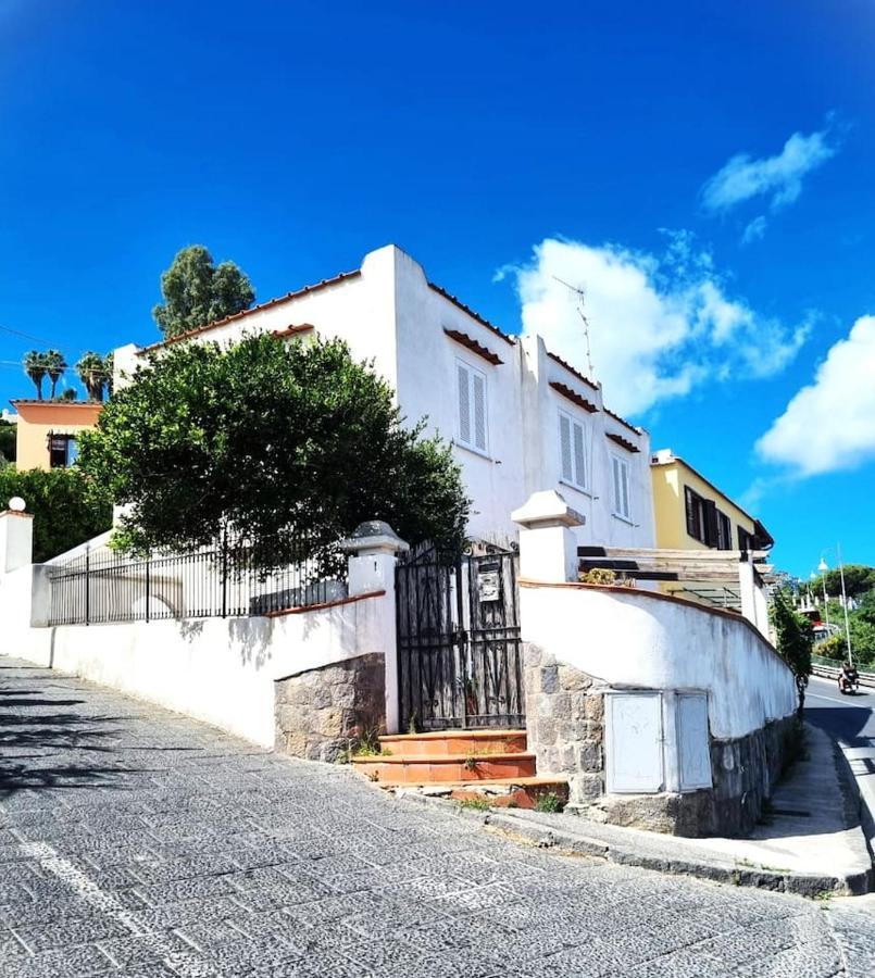 Brecchembe - Holiday Home In The Center Of Lacco Ameno Lacco Ameno  Dış mekan fotoğraf